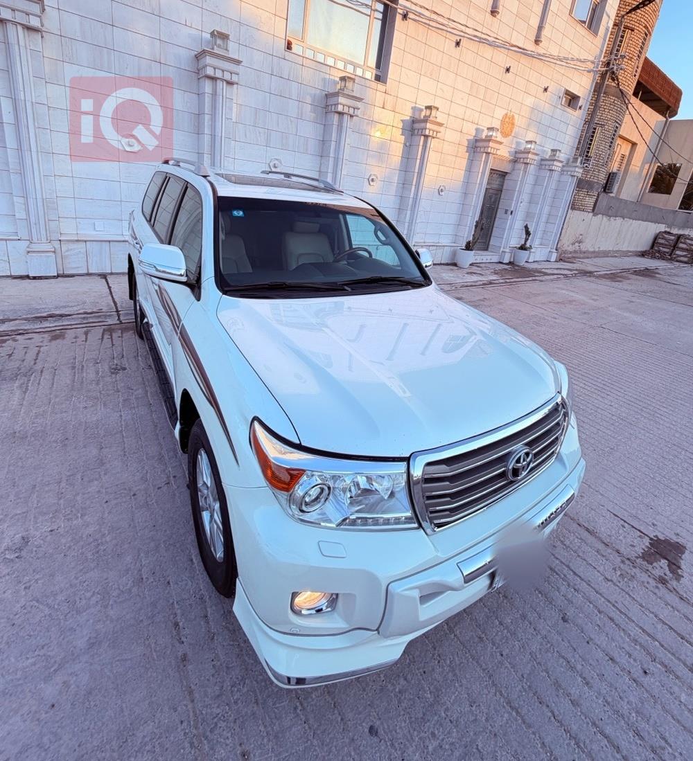 تويوتا لاندكروزر